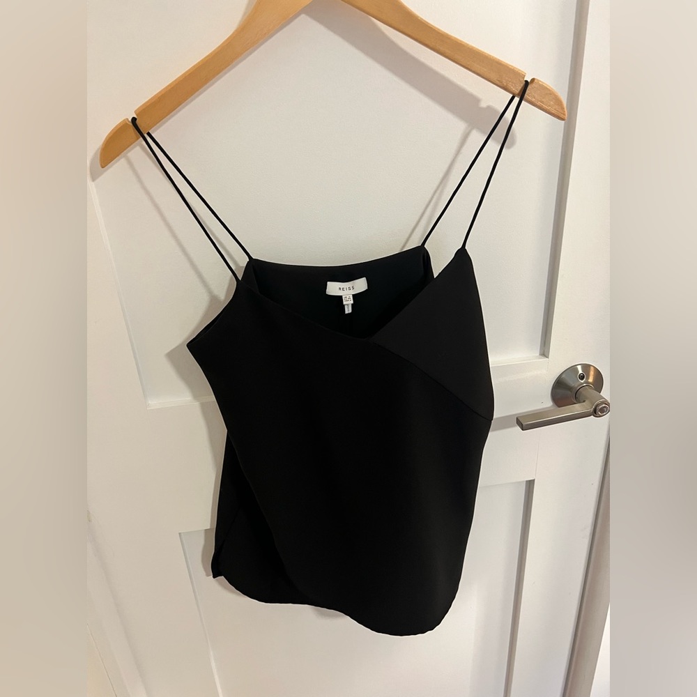 REISS size 2 top. Never worn. Very cute. Lined.